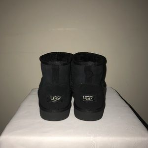 NEW NEVER WORN BEFORE CLASSIC MINI II BOOT